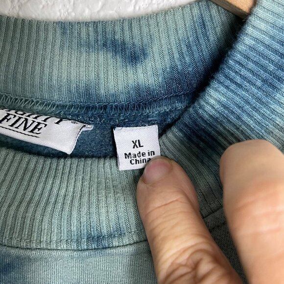 Mighty Fine NASA Tie-Dye Cropped Sweatshirt – Women’s XL - Picture 6 of 10